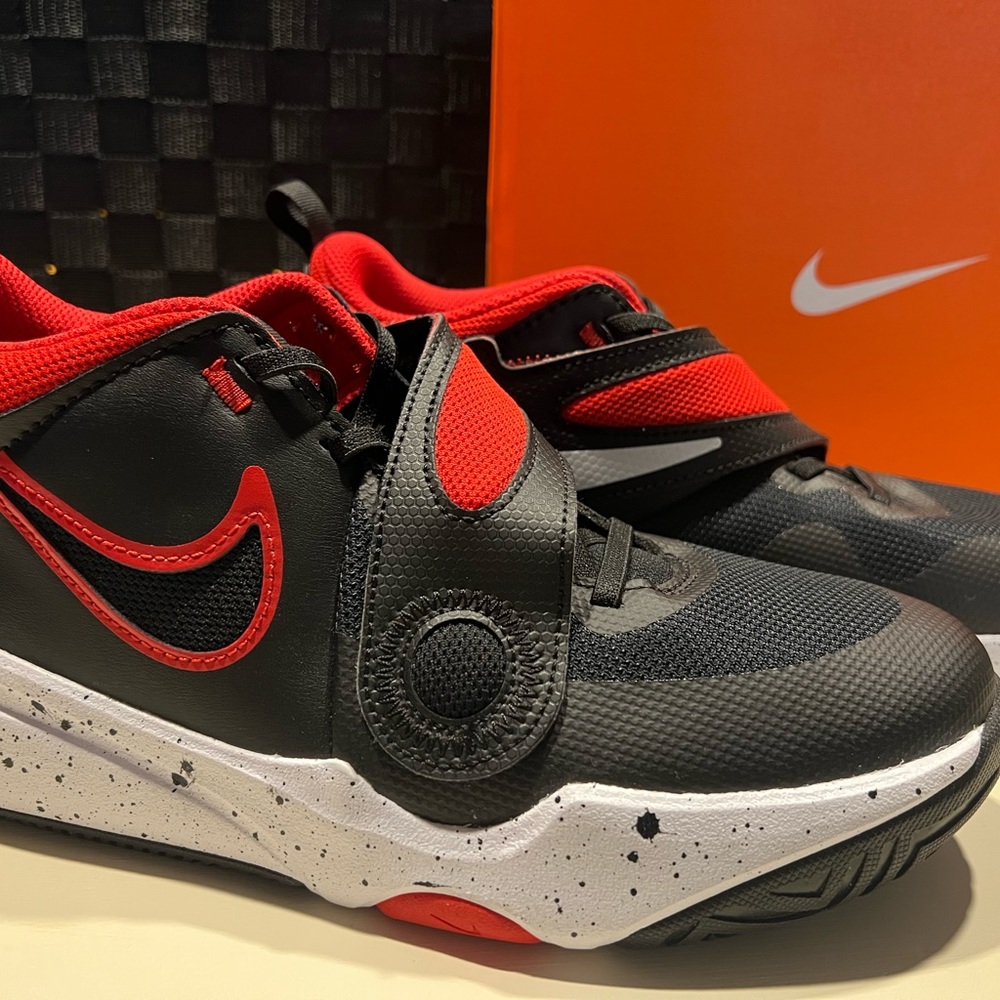 Boys Size 7 Nike New